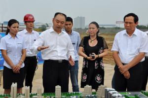 河南省委常委、洛陽市委書記陳雪楓調(diào)研炎黃科技園